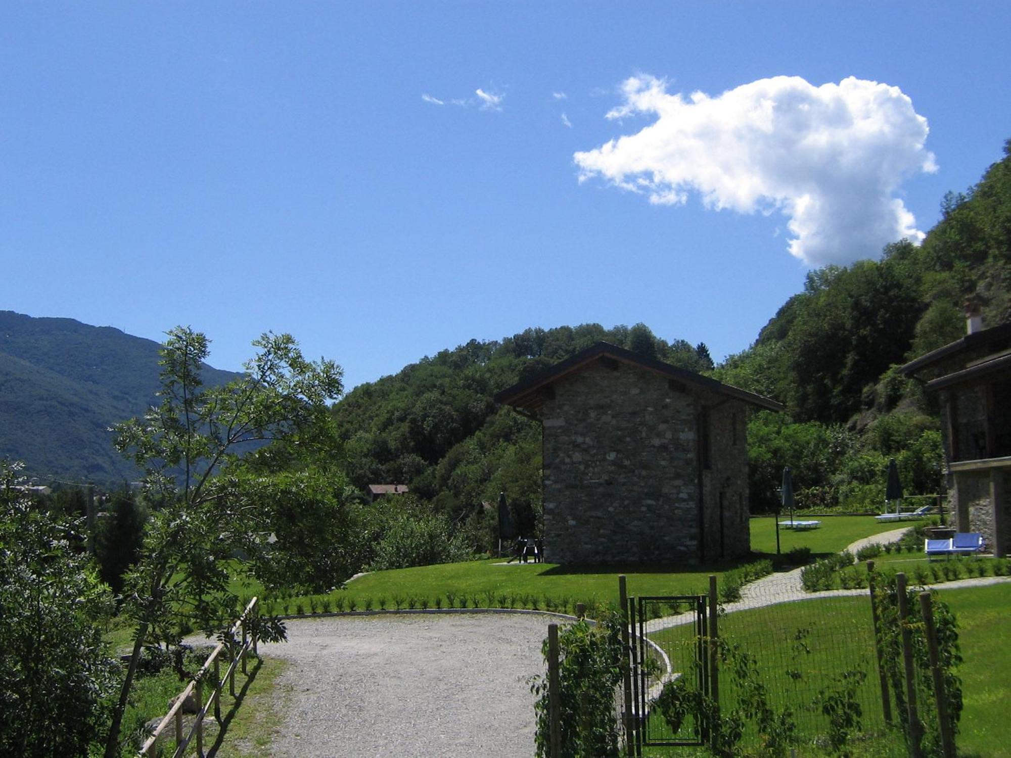 Borgo Erbiola Villa คอลีโก ภายนอก รูปภาพ