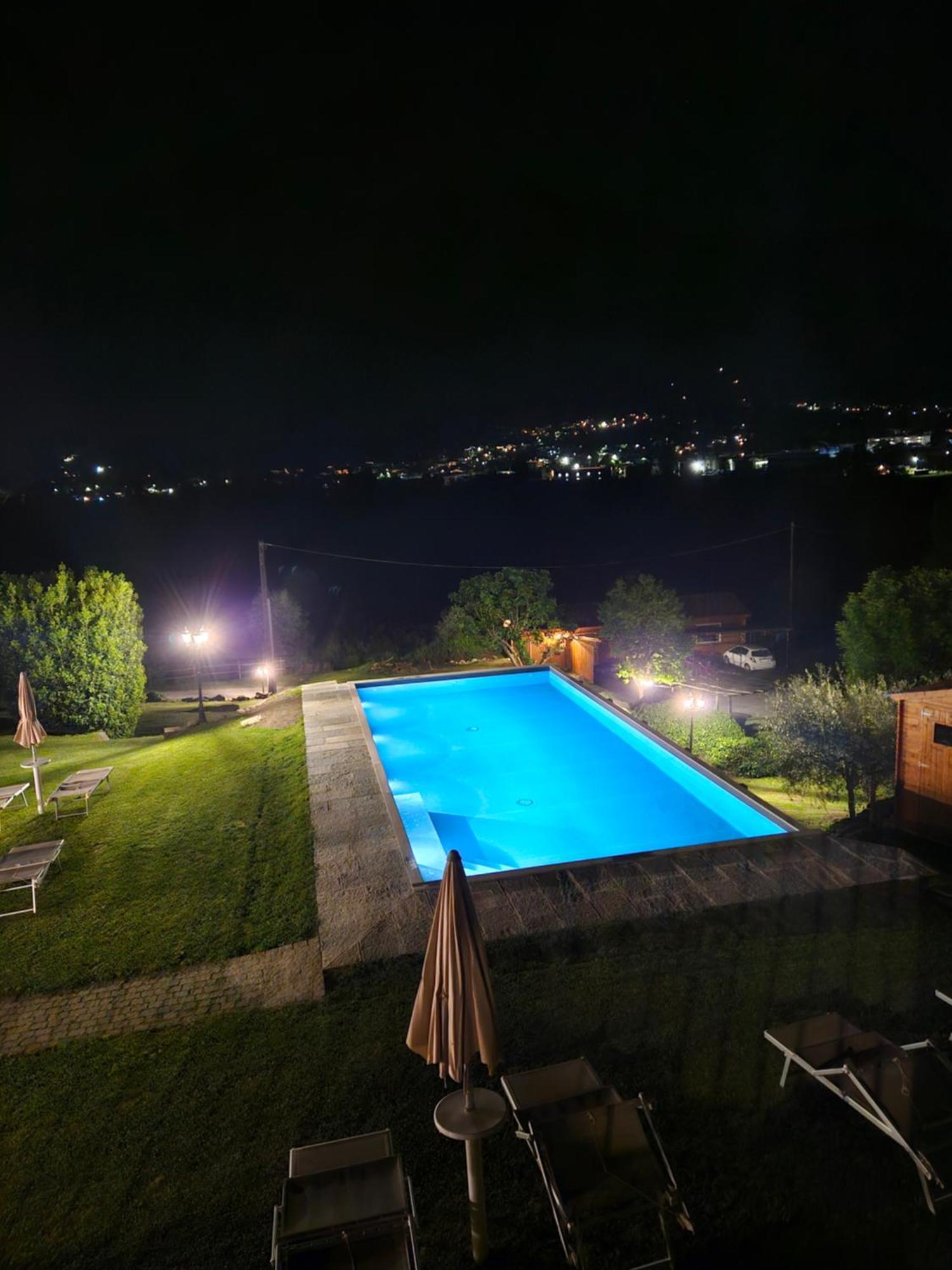 Borgo Erbiola Villa คอลีโก ภายนอก รูปภาพ