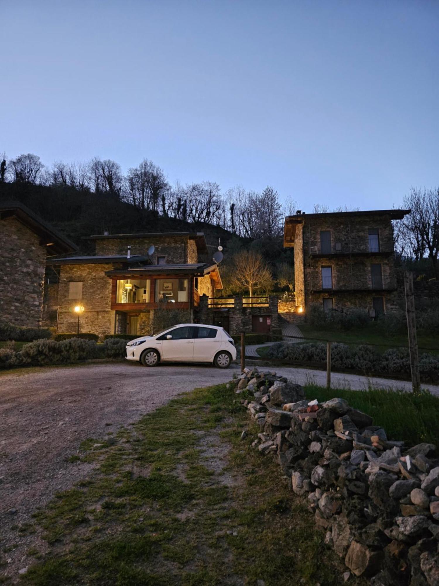 Borgo Erbiola Villa คอลีโก ภายนอก รูปภาพ