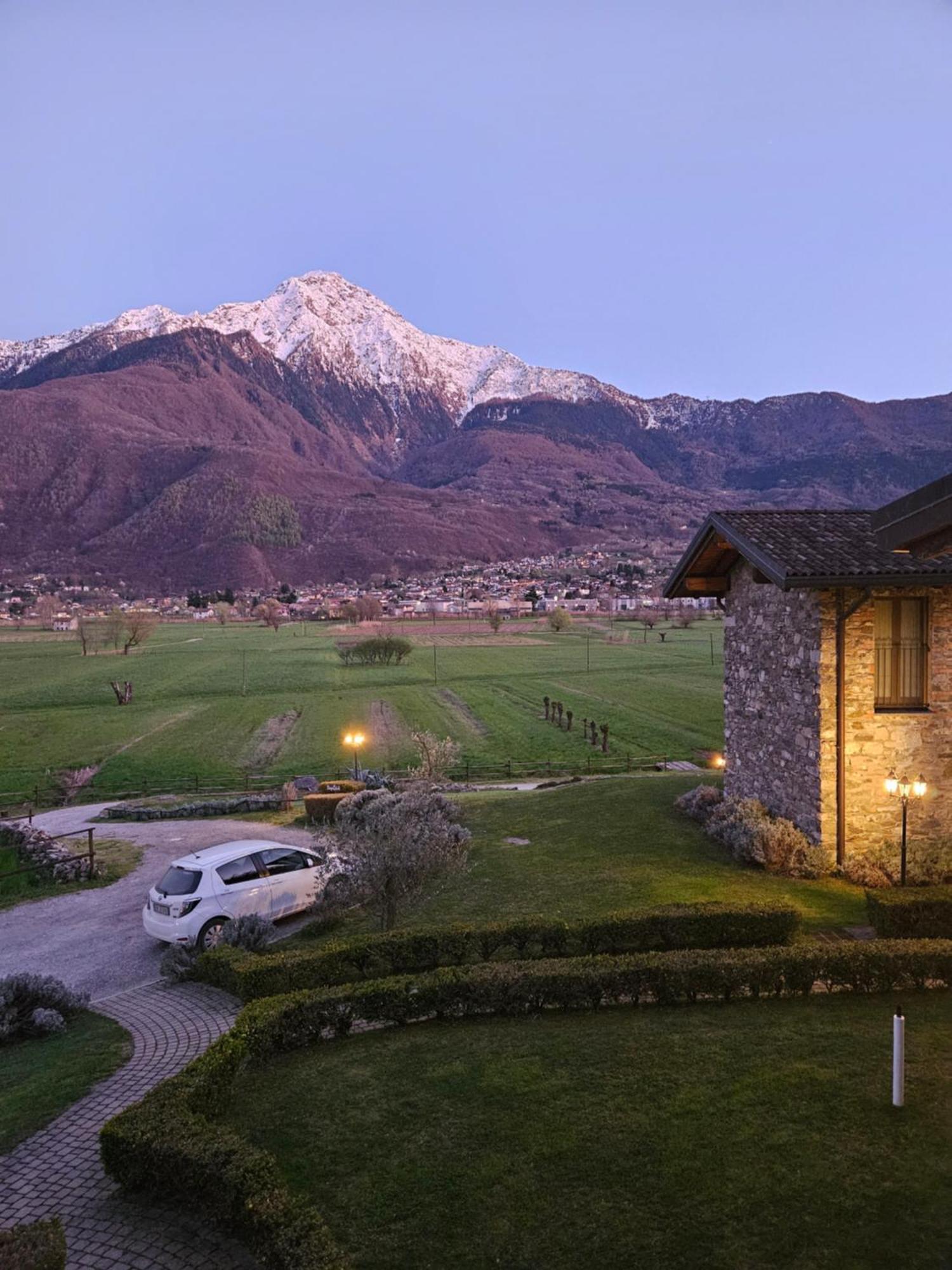 Borgo Erbiola Villa คอลีโก ภายนอก รูปภาพ